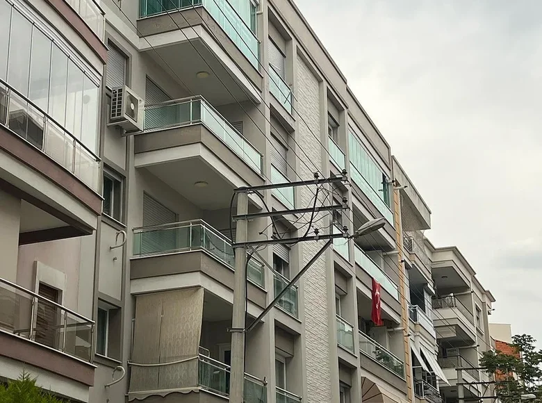 Wohnung 4 zimmer 160 m² Karşıyaka, Türkei