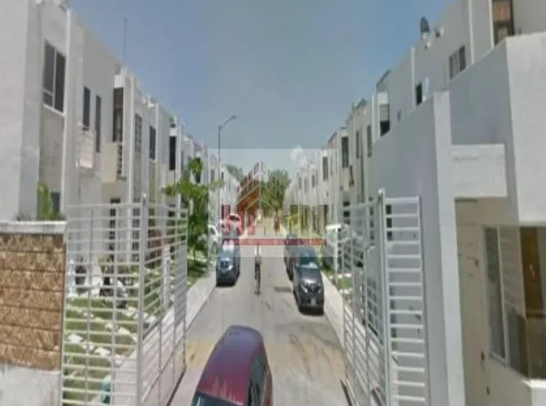 Haus 2 Schlafzimmer 996 m² Playa del Carmen, Mexiko