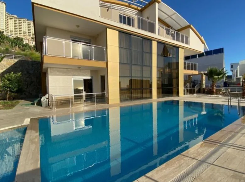 Villa de 6 habitaciones 400 m² Mahmutlar, Turquía