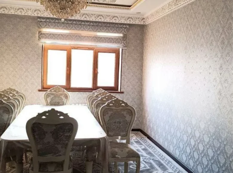 Kvartira 3 xonalar 85 m² in Shaykhontohur Tumani