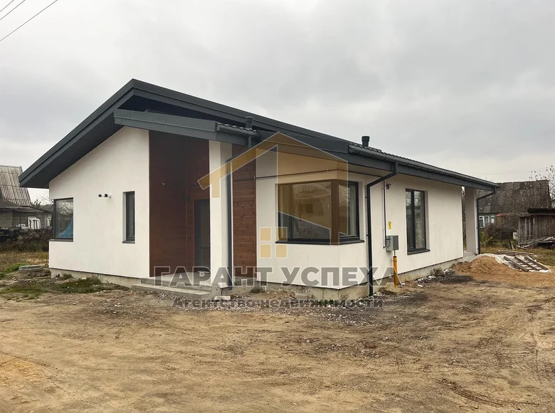 House 109 m² Kamianica Zyravieckaja, Belarus