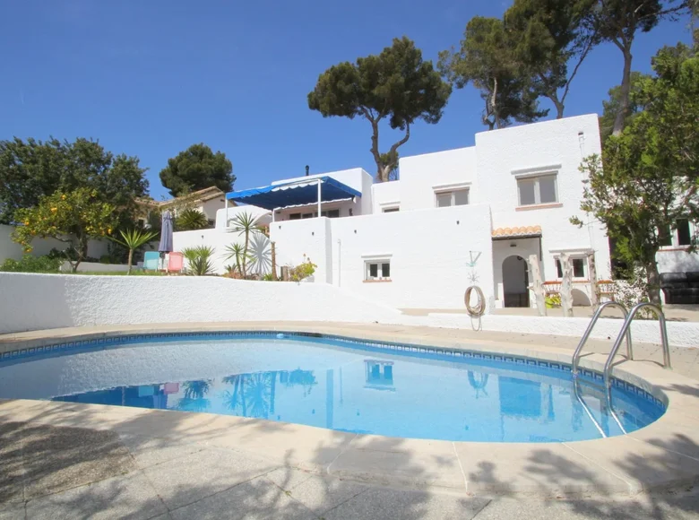 3-Schlafzimmer-Villa 120 m² Urbanitzacio Galatzo, Spanien