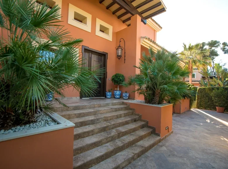 4 bedroom Villa  Malaga, Spain