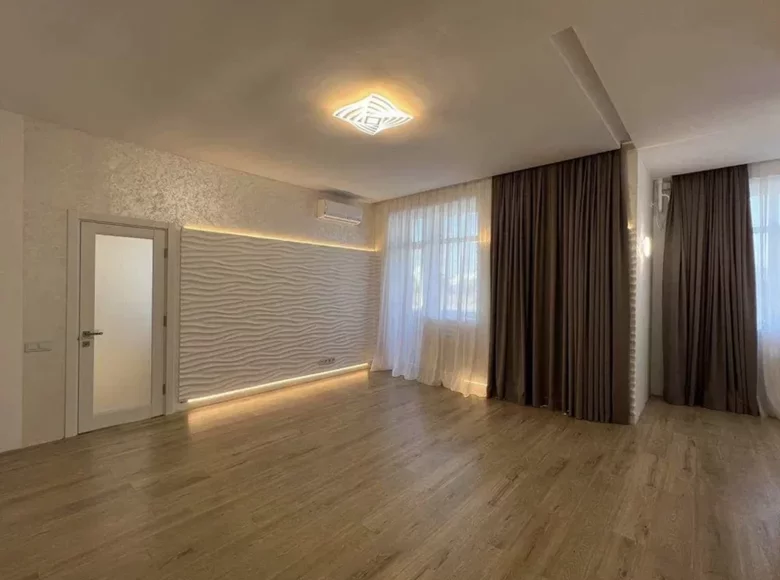 Apartamento 2 habitaciones 57 m² Tairove, Ucrania