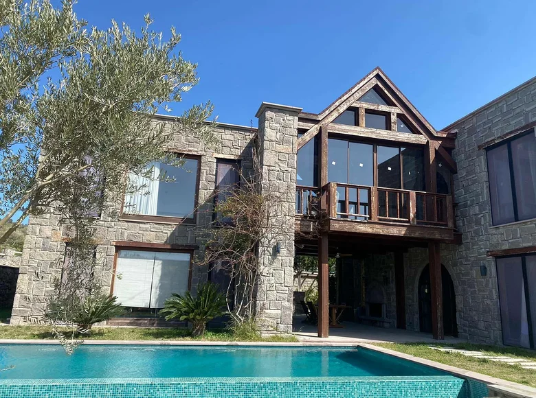 5 bedroom villa 970 m² Derekoey, Turkey