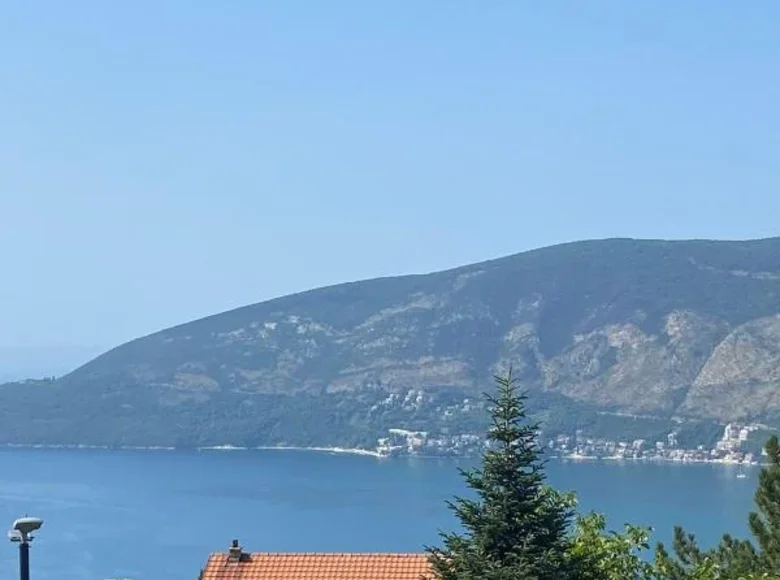 Квартира 1 спальня 45 м² Херцег-Нови, Черногория