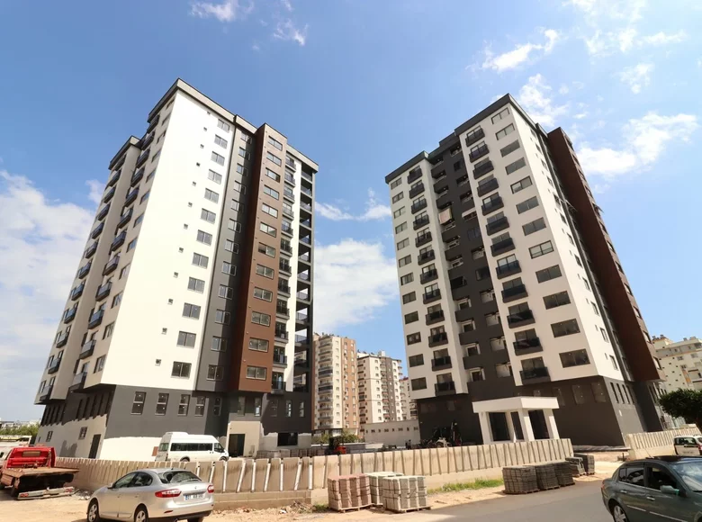 Mieszkanie 6 pokojów 325 m² Elvanli, Turcja