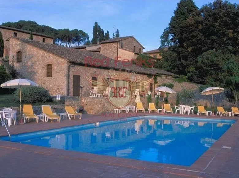 Hotel 600 m² Terni, Włochy