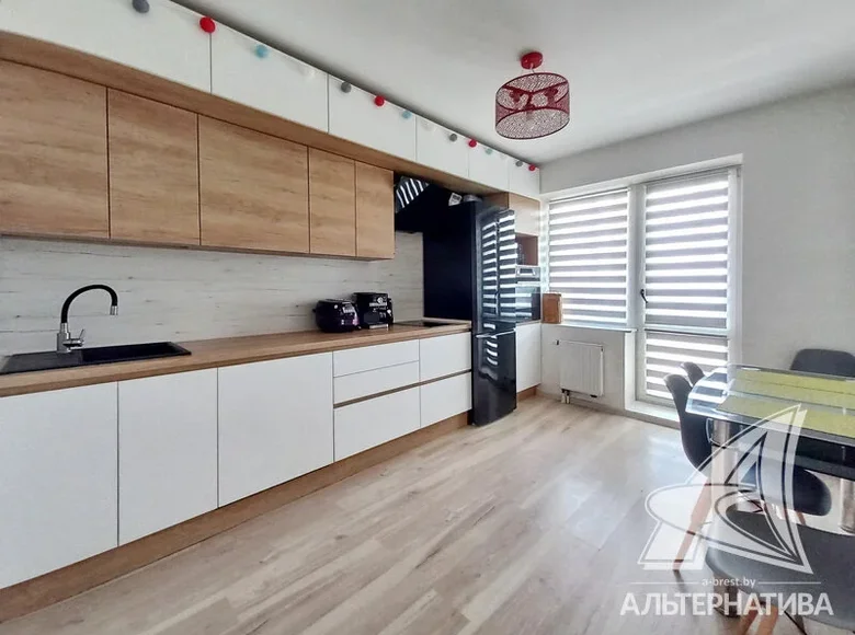 Квартира 2 комнаты 59 м² Брест, Беларусь