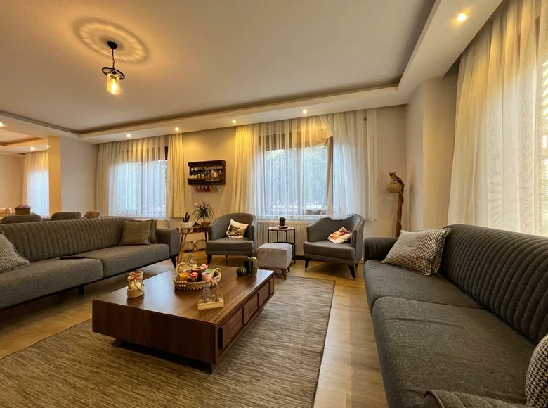 Mieszkanie 6 pokojów 230 m² Alanya, Turcja
