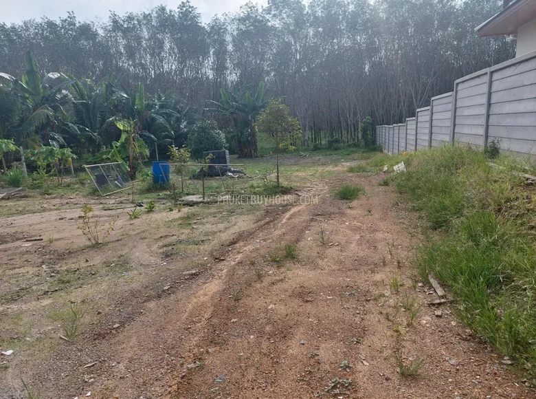 Grundstück  Si Sunthon, Thailand