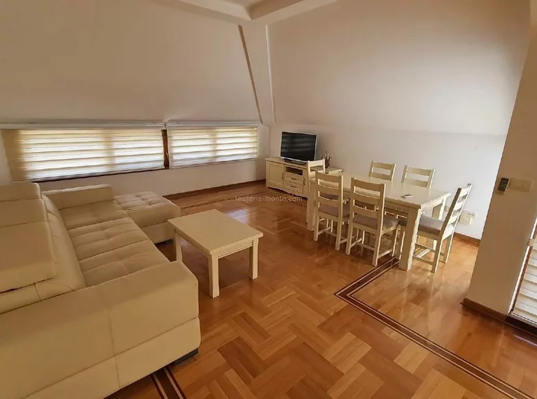 Mieszkanie 2 pokoi 108 m² Budva, Czarnogóra