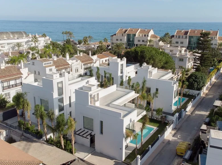 4 bedroom house 414 m² Malaga, Spain