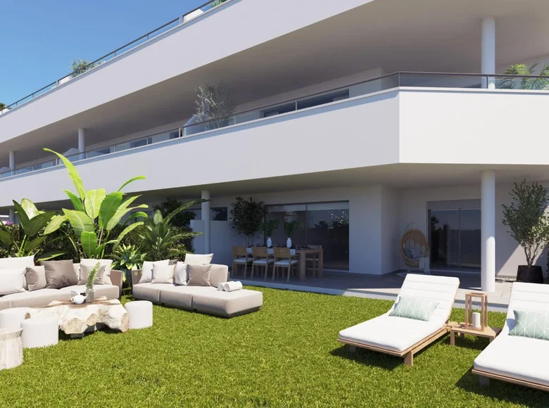 2 bedroom apartment  Estepona, Spain