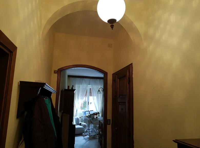 Mieszkanie 3 pokoi  Capriglia, Włochy