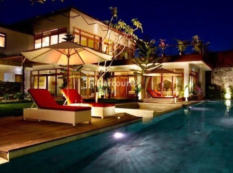 Вилла 4 спальни 500 м² Kerobokan Kelod, Индонезия