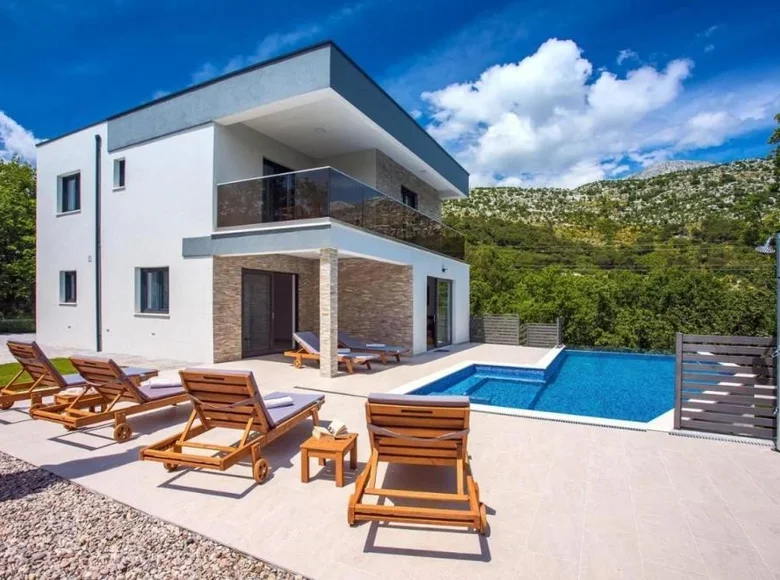 Villa de 4 dormitorios 250 m² Borak, Croacia