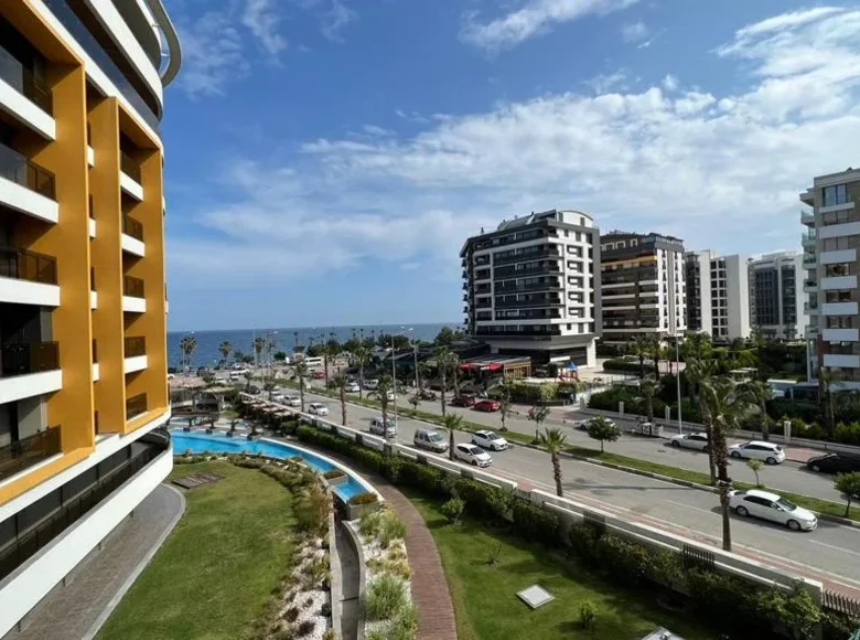 Wohnung 3 Schlafzimmer 145 m² Konyaalti, Türkei