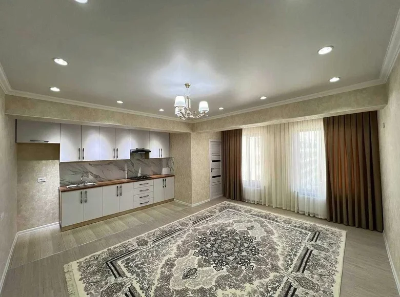 Kvartira 3 xonalar 108 m² Samarqandda