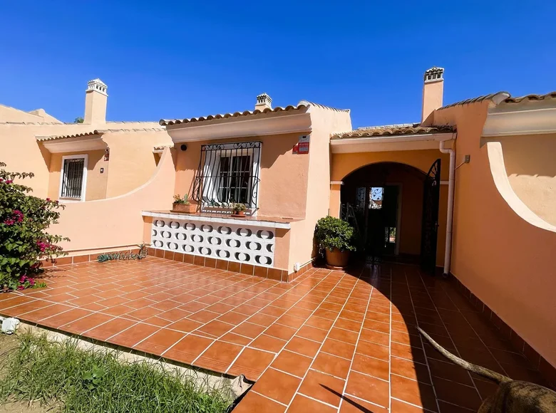 Stadthaus 3 Schlafzimmer 324 m² Mijas, Spanien