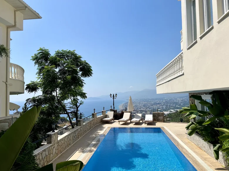 Maison 8 chambres 505 m² Kargicak, Turquie