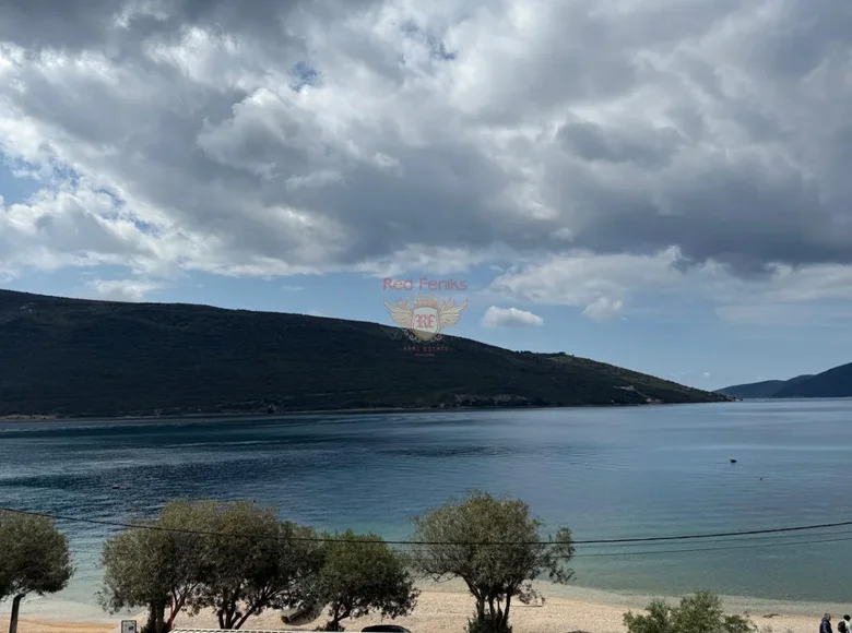 2 bedroom apartment 80 m² Kumbor, Montenegro