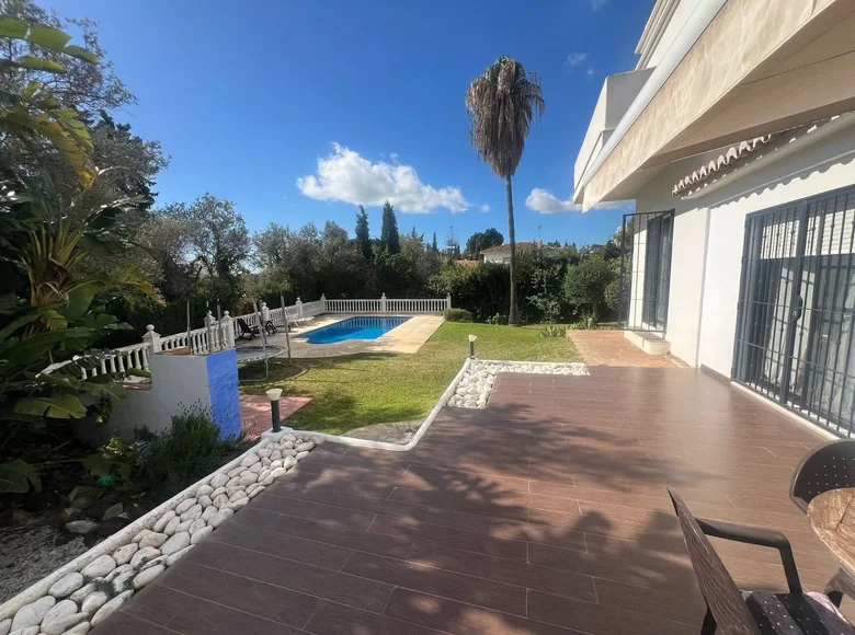 4-Schlafzimmer-Villa 203 m² Mijas, Spanien