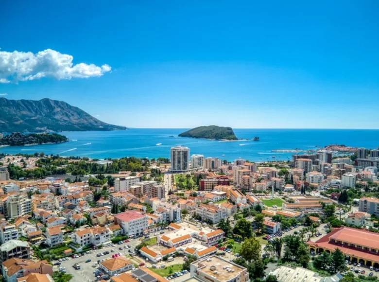 Mieszkanie 3 pokoi 208 m² Budva, Czarnogóra