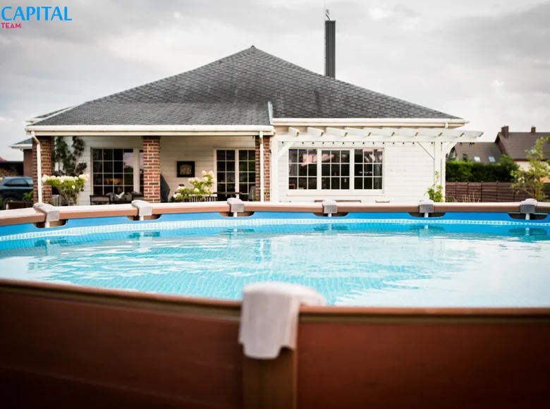 Casa 354 m² Truseliai, Lituania