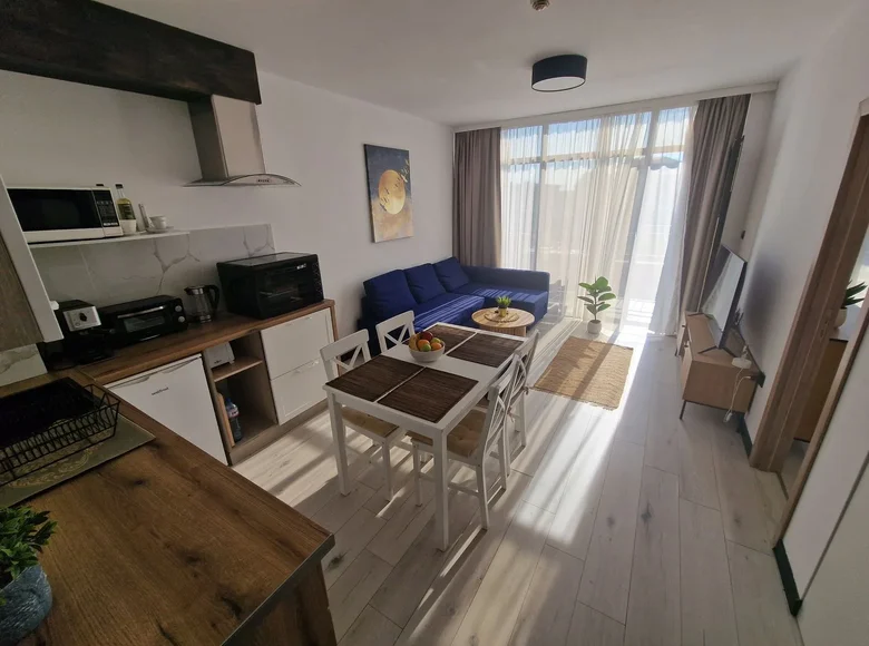 Mieszkanie 2 pokoi 68 m² Nesebyr, Bułgaria