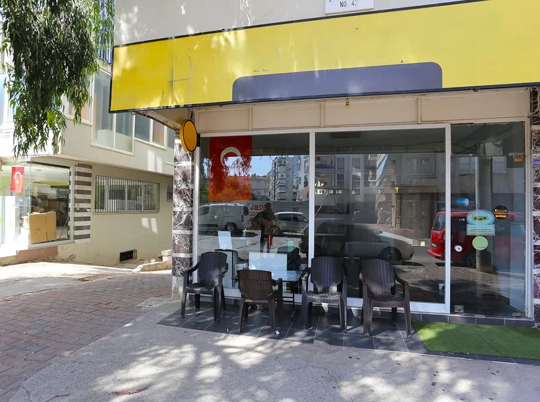 Tienda 60 m² en Muratpasa, Turquía