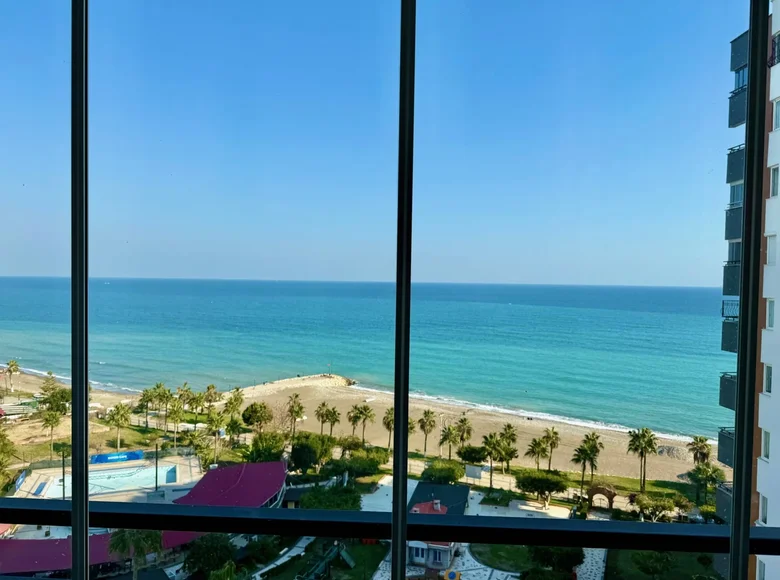 Apartamento 5 habitaciones 235 m² Mezitli, Turquía