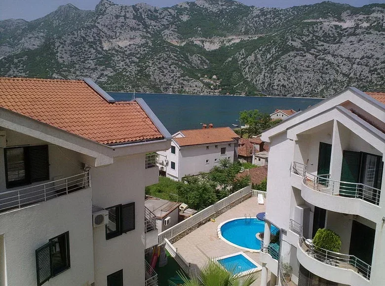 Apartamento 2 habitaciones 91 m² Risan, Montenegro