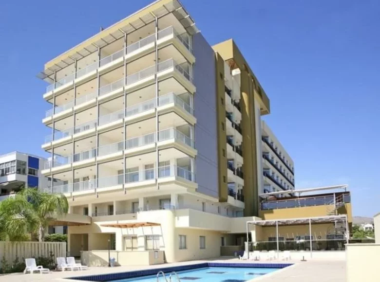 Mieszkanie 2 pokoi 70 m² Społeczność St. Tychon, Cyprus