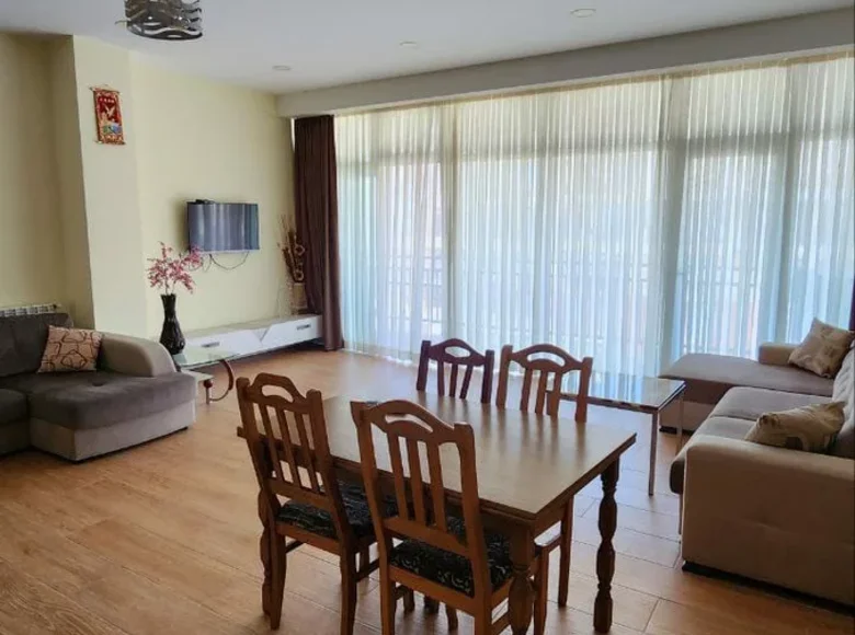 Mieszkanie 3 pokoi 104 m² Batumi, Gruzja