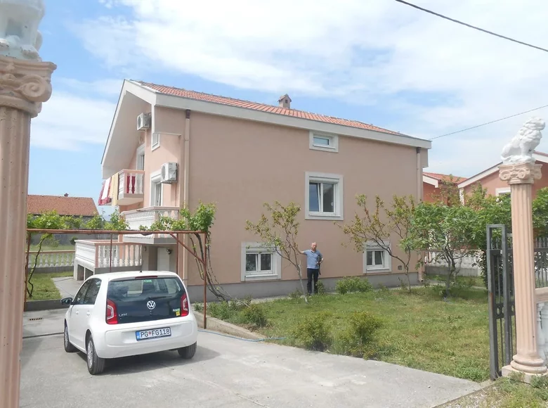 Dom 8 pokojów 250 m² Podgorica, Czarnogóra
