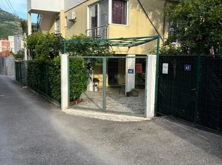 Casa 180 m² Sutomore, Montenegro