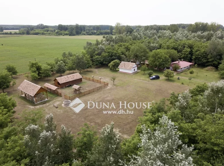 Casa de campo 80 m² Pest megye, Hungría