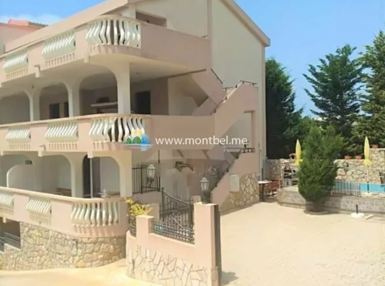 Villa 8 habitaciones 520 m² Kunje, Montenegro