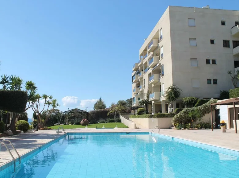 3 bedroom apartment 240 m² koinoteta agiou tychona, Cyprus