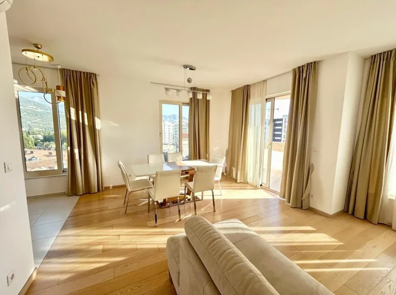 Mieszkanie 2 pokoi 71 m² Budva, Czarnogóra