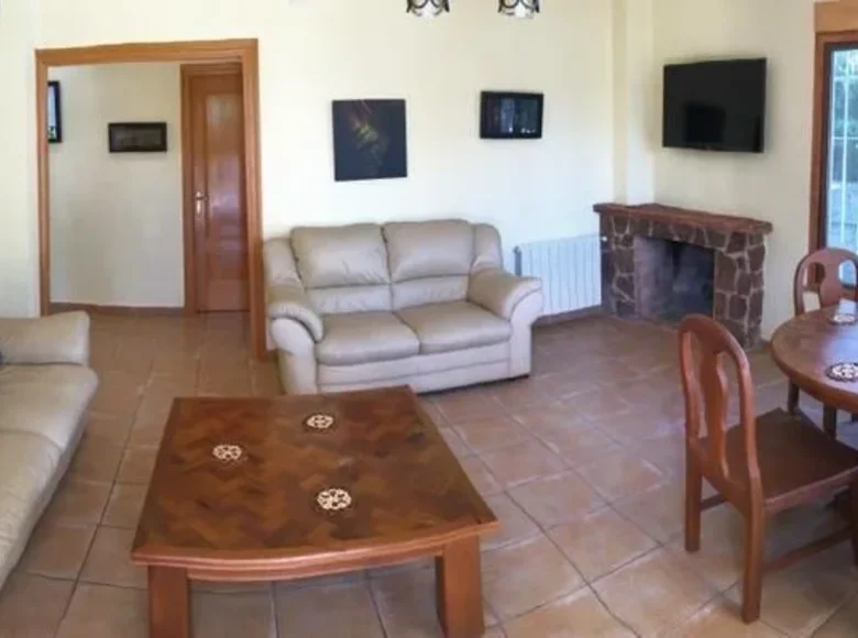 3 bedroom house  l Eliana, Spain