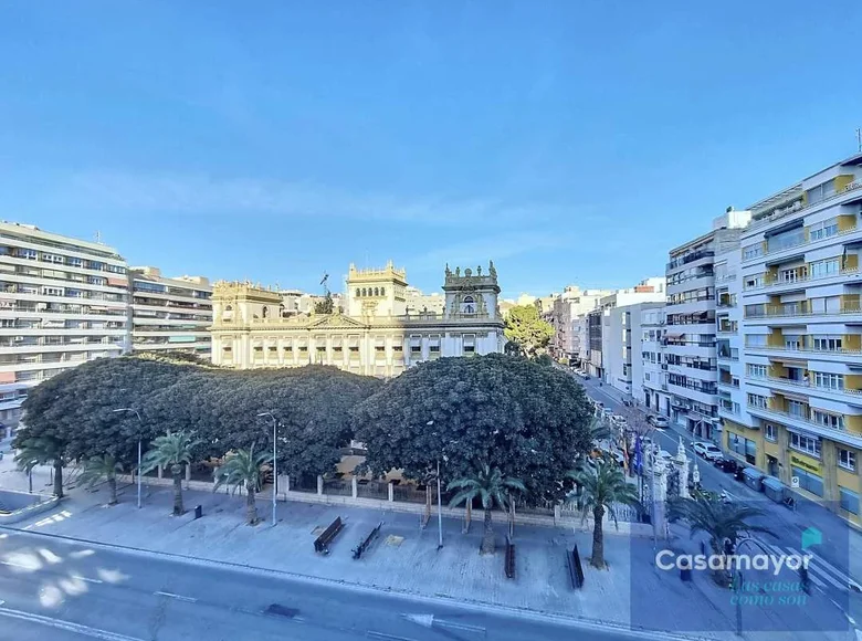 Apartamento 136 m² Alicante, España