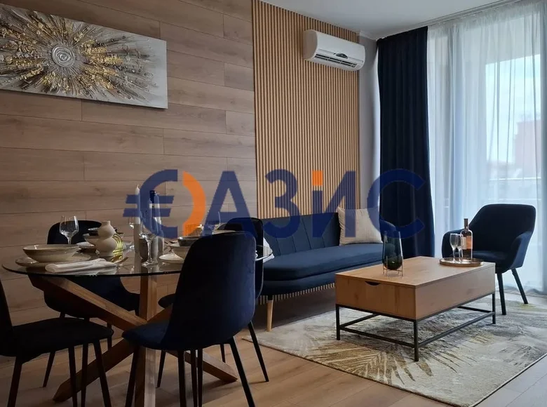 Mieszkanie 3 pokoi 122 m² Nesebyr, Bułgaria