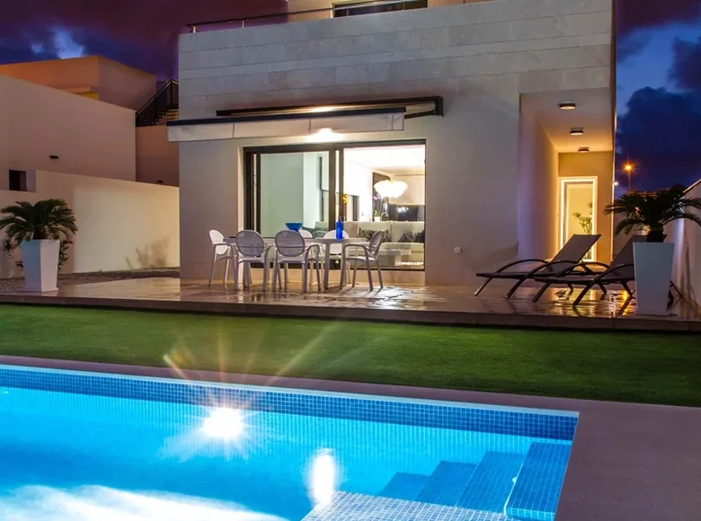 4 bedroom house 141 m² Orihuela, Spain