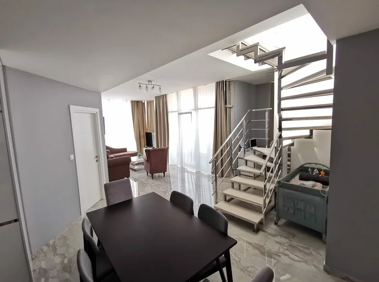 Apartamento 4 habitaciones 150 m² Becici, Montenegro