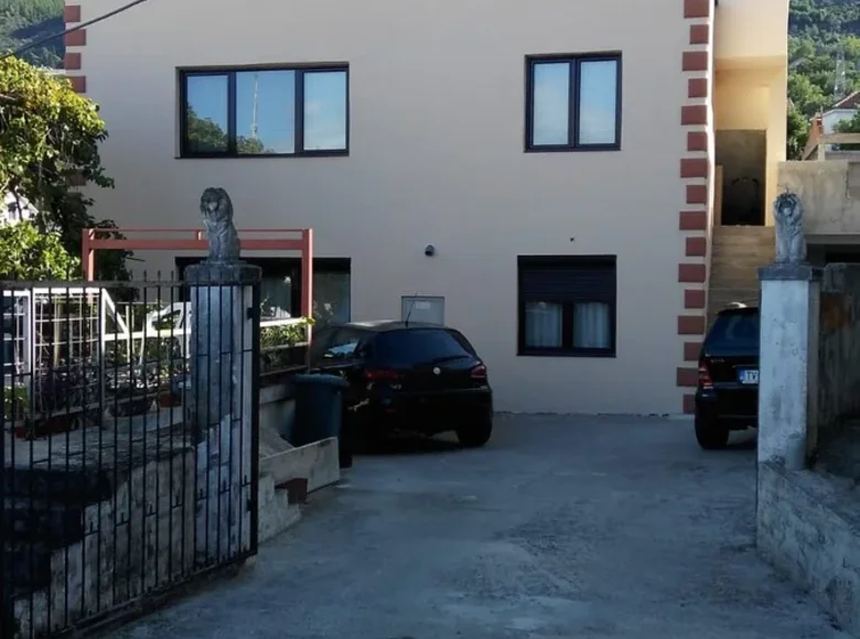 Dom 5 pokojów  Tivat, Czarnogóra