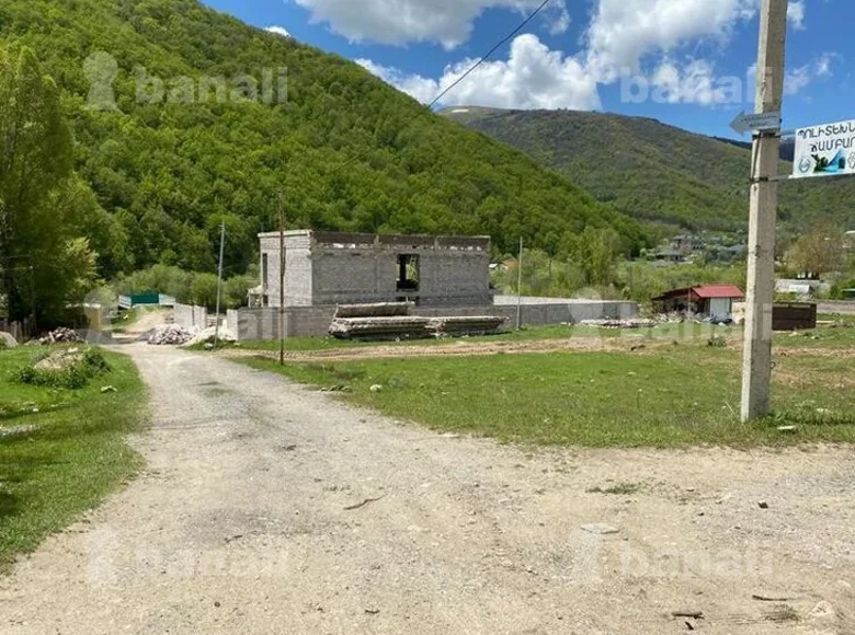 Mansion 3 600 m² Pyunik, Armenia