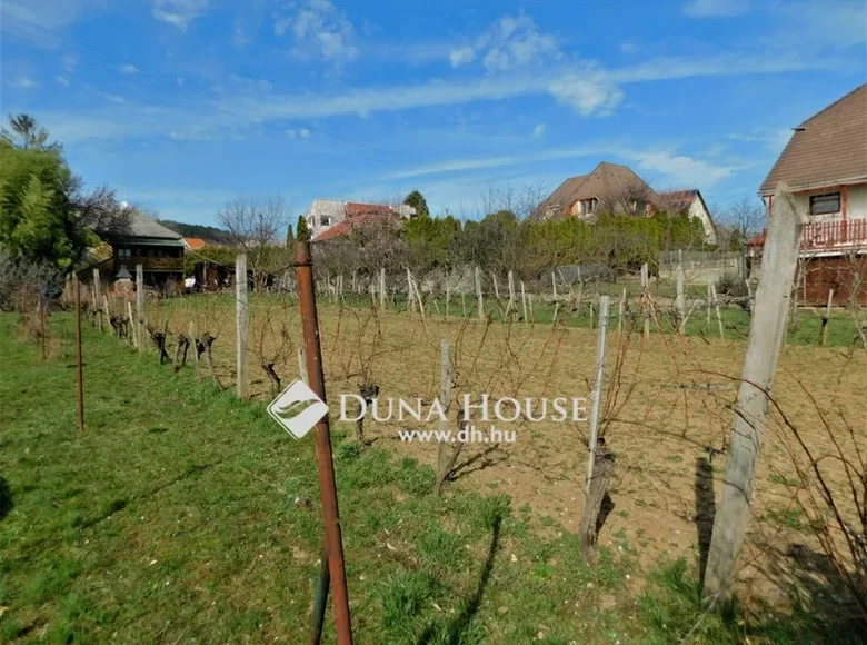 Land 1 482 m² Balatonfuered, Hungary