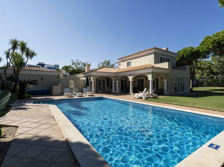 4 bedroom Villa 302 m² in Loule, Portugal
